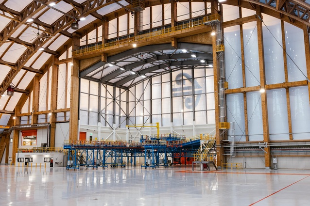 Aircraft nose-cone servicing zone with gantry platform.
