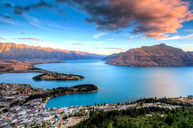 In 2013, the top five towns New Zealanders most liked to live in were Whitanga, Motueka, Coromandel, Queenstown and Katikati.