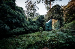 Mirror mirror: Kangaroo Valley Outhouse