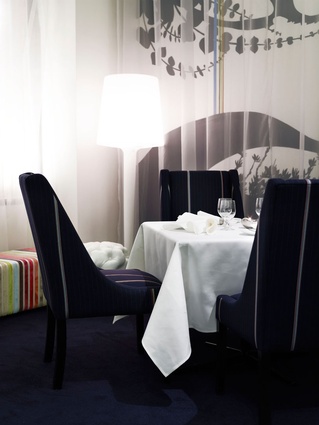 Restaurant Arras by Colourmark Design.