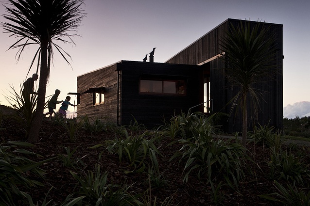 Tutukaka Beach House by Crosson Clarke Carnachan Architects (Auckland) Ltd.