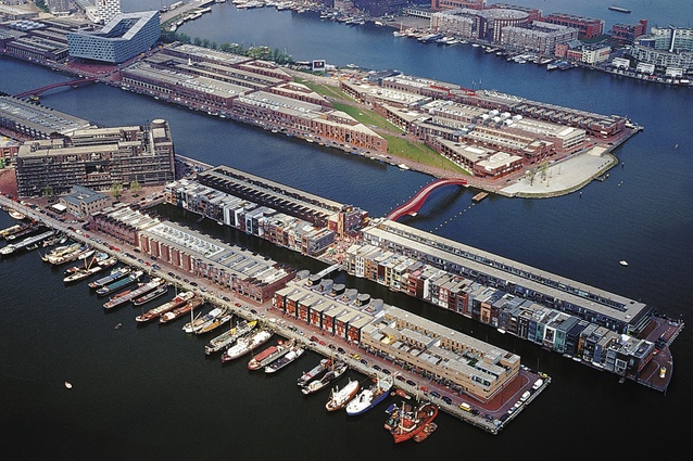 West8's Borneo Sporenburg – two peninsulas in the eastern part of the Amsterdam docks that have been exploited for 2500 low-rise dwelling units.