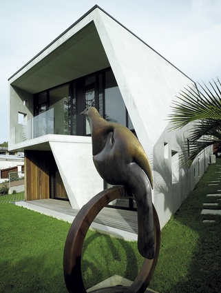 Housing Architecture: Waiake Beach House, Torbay, Auckland by Stevens Lawson Architects.