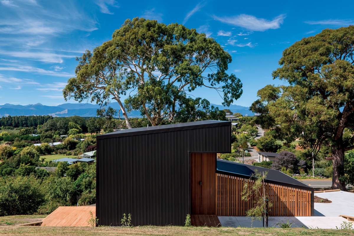 Inescapable views: Ruby House | Architecture Now