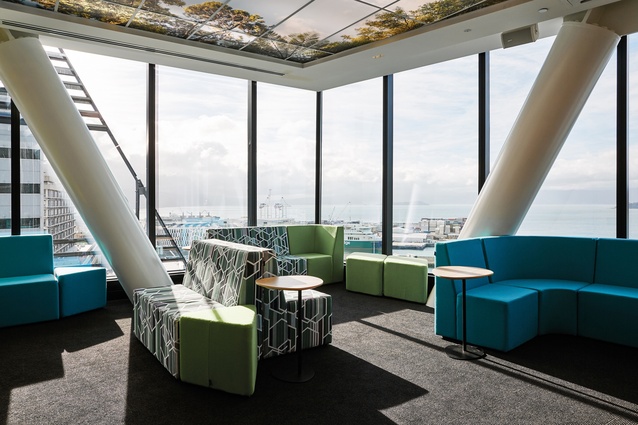 The diagrid structure is a driver for the fabric choice in the partners’ lunch room, which overlooks the Port.