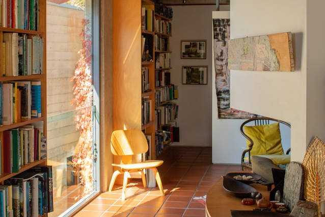 Warmth, texture and resolution in Narrowneck House.