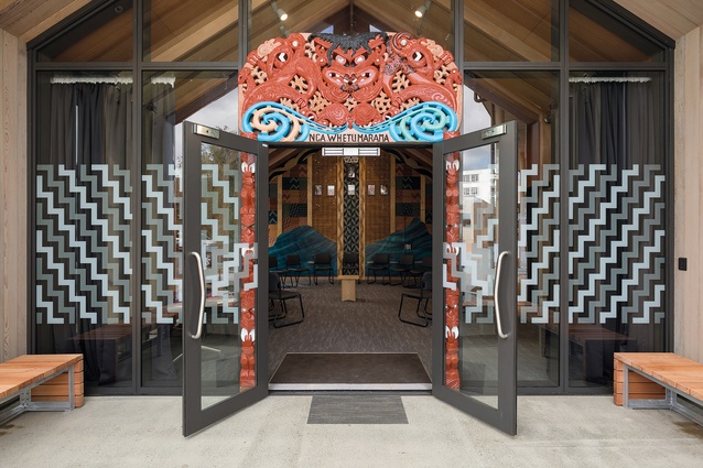 Whare Ngā Whetū Mā rama (‘House of the Bright Stars’) provides a calm place for welcoming tangata whaiora and is utilised by whānau and community throughout their care.