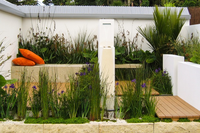 ‘The Raingarden’ at the 2007 Ellerslie Intl Flower Show was Carafice's first show garden and won a gold medal. The design intent was to demonstrate how rainwater can be utilised to become a feature in a garden. 