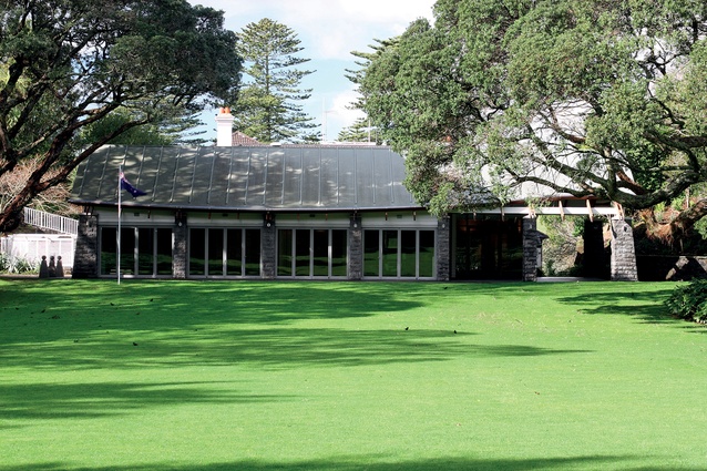 Conservation maintenance of Government House, including the pavilion addition, Auckland (2005).
