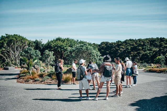 The path geometry was carefully curated down to the finest scale, with an exaggeration of its sinuous curves and corners, opening up glimpses into garden collections and the wider landscape context.