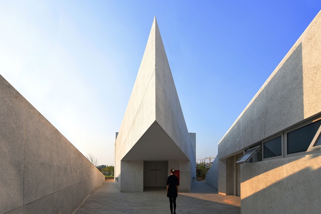 Yao-Fang-Men Park Church by SUYI and W2 Architects