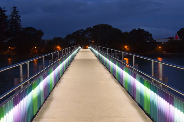 The balustrades are treated in a variety of colours to give the bridge a unique visual language, both during the day and also when artificially lit at night.