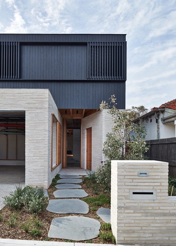 Rich and robust: Brick House | Architecture Now