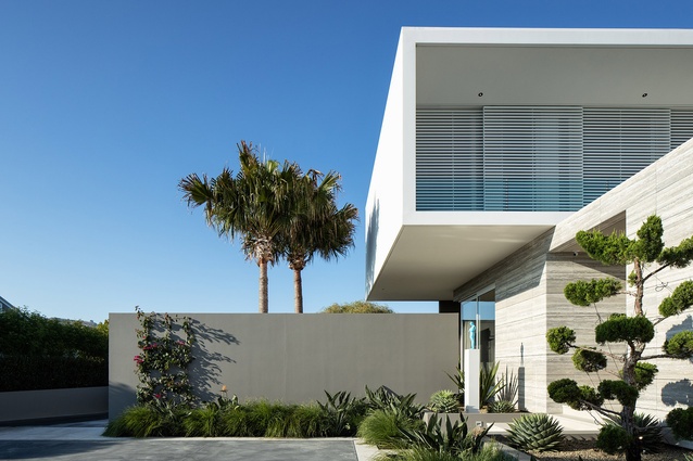 Shortlisted – Housing: Cantilever House by Sumich Chaplin Architects.