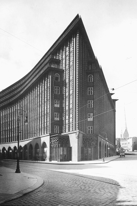 Fritz Höger, Chilehaus, Hamburg, 1924.