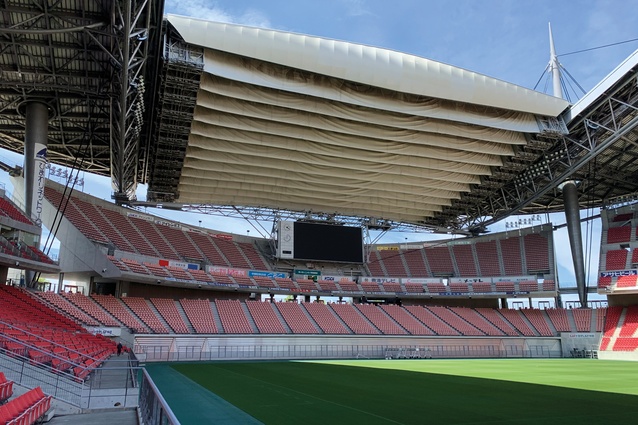 The Toyota Stadium features a retractable roof.