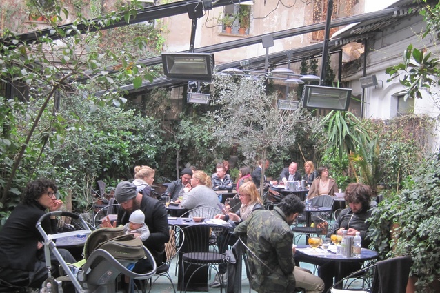 10 Corso Como courtyard cafe.