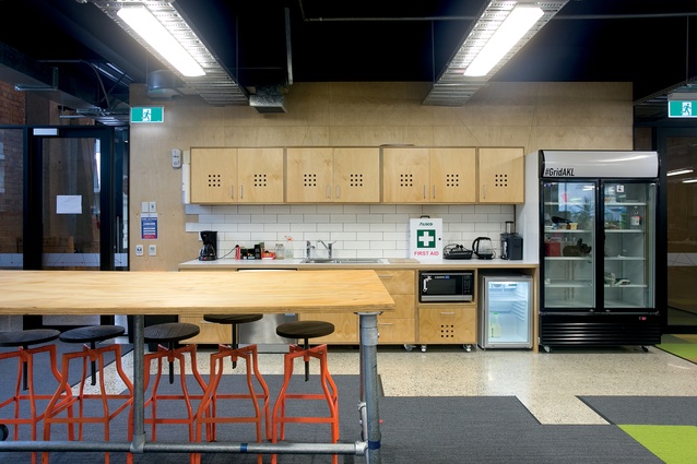 Touches of vintage industrial furniture in the GridAKL’s kitchen.