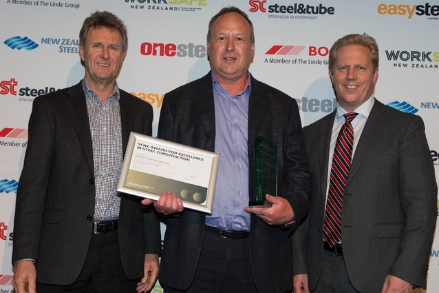SCNZ More than $3m category won by Jensen Steel Fabricators – Mike Sullivan, Greg Jensen, Hon. Todd McClay.