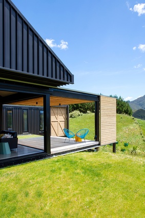 Winner – Housing: Hikuai Hill House by Dorrington Atcheson Architects.