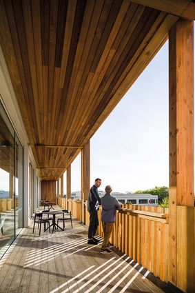 The stunning views are appreciated from the level-two verandah, which also acts as sun-shading for the glazing below.

