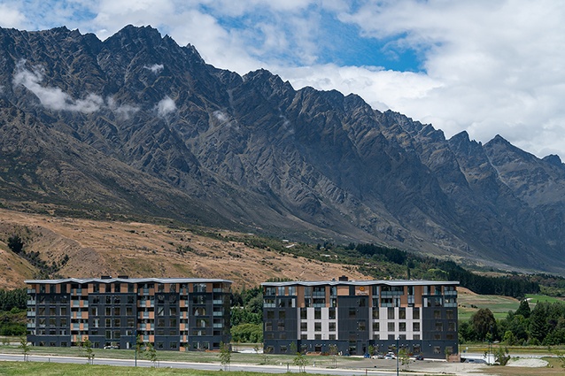 Safari La Quinta Kawarau River Hotel Residence.