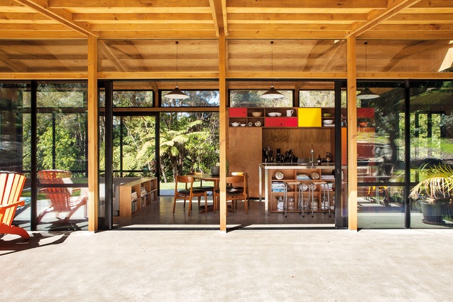 The structural timber and glass pavilion in the centre of the house.