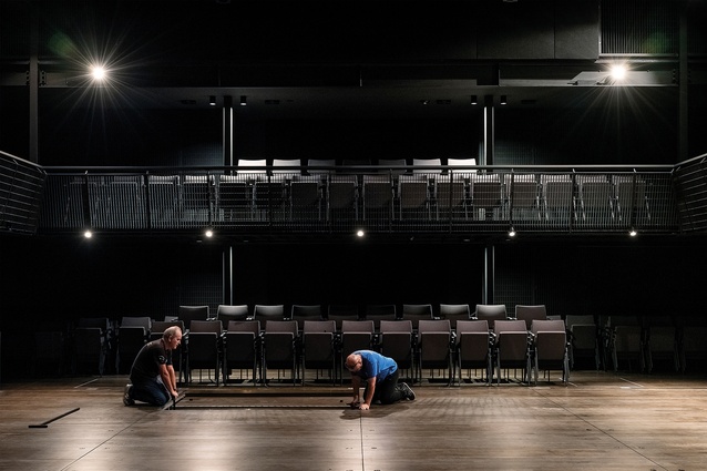 The 250-seat auditorium is made flexible by rostra and floor panels, encouraging students to explore a range of performance relationships.