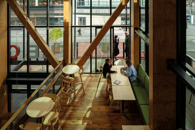 The multilayered
foyer, echoing the three-level auditorium, encourages the public to see and be seen, alongside external balconies accessing views
to the street.