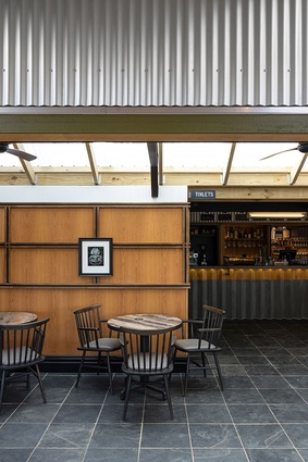 The Heke’s in-situ concrete bar and kitchen fronts continue ‘W’ references of the adjacent Waiheke Distillery.