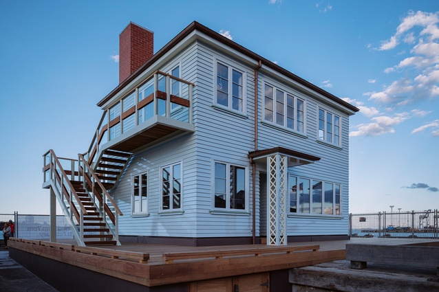 Michael Parekōwhai, <em>The Lighthouse/ Tū Whenuaa- Kura</em>, 2017. Gifted by Barfoot & Thompson Limited, courtesy of Auckland Public Art collection.