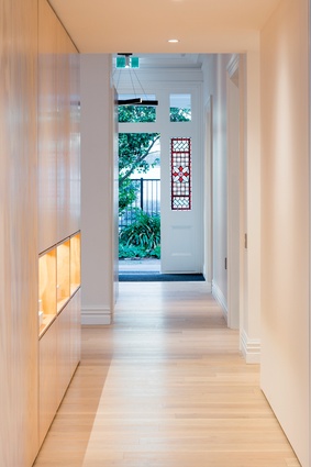 The main hallway that leads from the villa’s front door serves as the entrance to the studio. 

