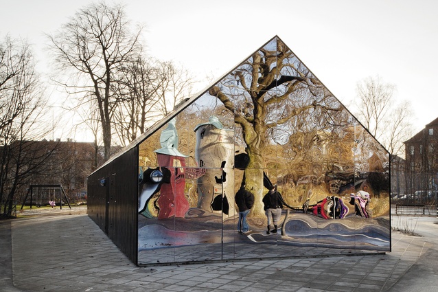 Mirror House by MLRP Architects reflects the play of children.