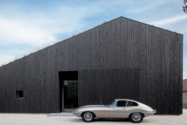 VillaSG21, Netherlands, by FillieVerhoeven Architects. 2017. Blackened timber has been used for the façade of this asymmetrical home near Rotterdam.