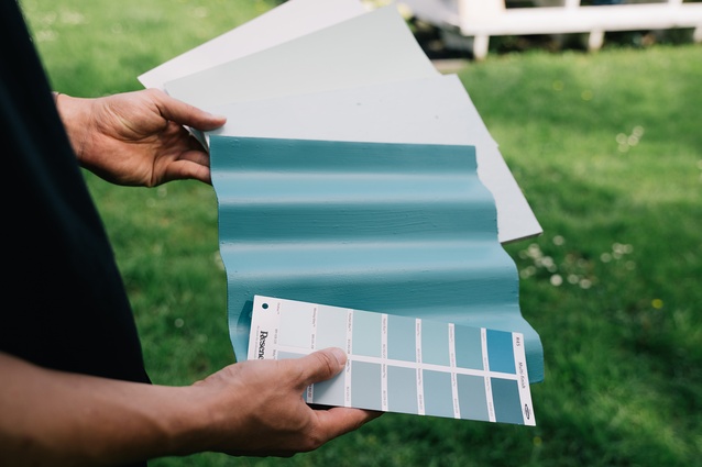 Finding the closest Resene colour match for the TEAL blue of the plane at MOTAT.