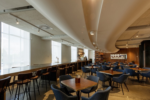 A new bistro-style restaurant within the South Atrium has been designed by Jack McKinney.