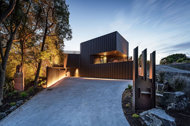 Shortlisted - Housing: Cliffs Road House by bell + co architecture and Saunders Architecture
