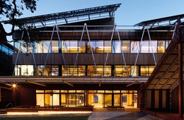 The building as a teacher