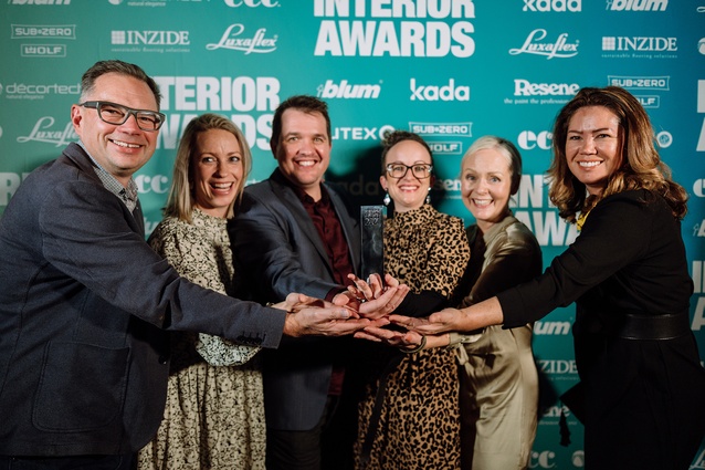 Craig McKay, Jessie Stent, Preston Thomas,  Danielle Barclay, Naomi Rushmer and Vicky Curtin – winners in the Retail category with Comvita Wellness Lab by Blur the Lines.