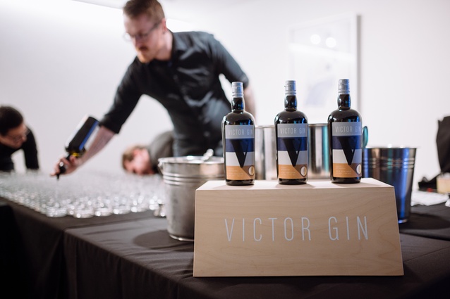 Victor Gin created delicious Tom Collins cocktails for the evening.