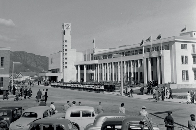 Lower Hutt Town Hall and Administration Building, designed by King, Cook & Dawson Architects, were opened in 1957. The original town clock, with its bells cast in 1906, was housed in a new clock tower.