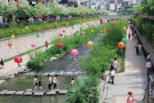 Cheonggycheon Stream passes through Seoul’s inner city and has been furnished with greenery, water and assorted paving and provides a space removed from the urban condition above.