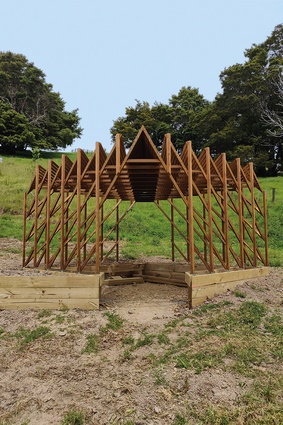 Dylan Waddell’s <em>Shadow Pavilion</em>, 2019, under construction at Mahurangi.