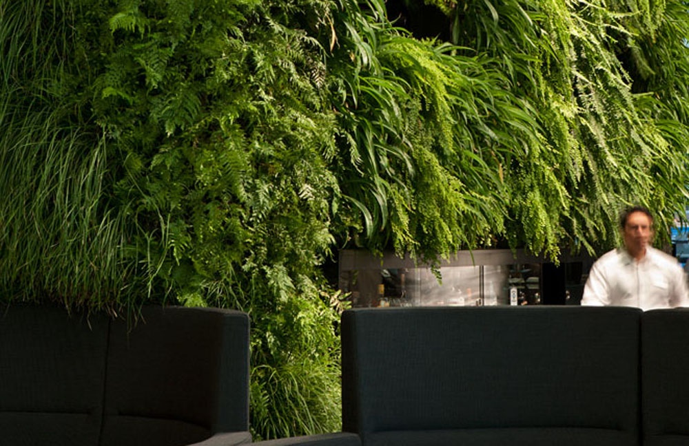 Vertical vegetation Architecture Now