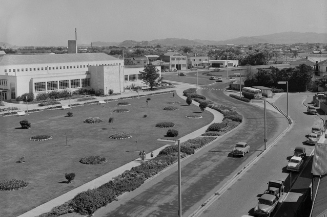 War Memorial Library Complex and gardens, corner of Queens Drive and Woburn Road. Structon Group also designed the War Memorial Library complex and Little Theatre, which opened in 1956.