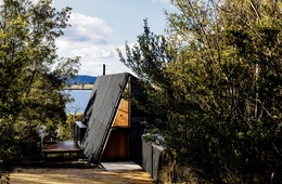 Shack in a tent: Apollo Bay House