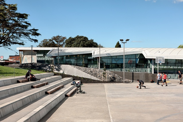 Holmes Consulting Group Tourism and Leisure Property Award (Excellence) & Warren and Mahoney Special Purpose Property Award (Excellence) – Otahuhu Recreation Centre.