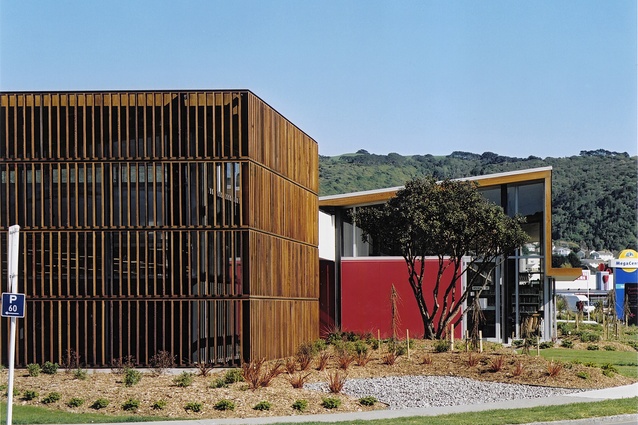 Shortlisted - Enduring Architecture: Pātaka Art + Museum (1998) by architecture+.