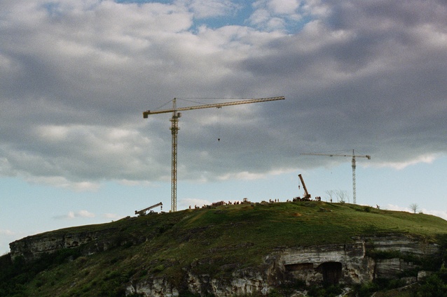 The Van Buren Institute mid-construction, Tóth’s blocky concrete structure sits prominently on a hill above Doylestown, Pennsylvania.