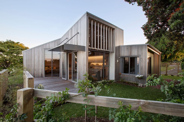 Pōhutukawa House by Stufkens and Chambers Architects.